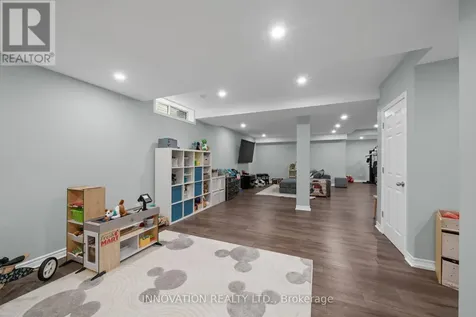 11 Bracewood Way Ottawa ON K2J 4Y3