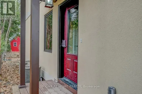 1271 Field Street Ottawa ON K2C 2P9