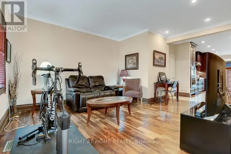 1271 Field Street Ottawa ON K2C 2P9