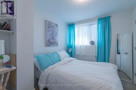 49 Chippewa Avenue Ottawa ON K2G 1X8