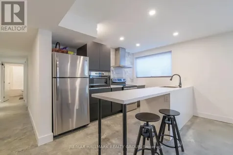 49 Chippewa Avenue Ottawa ON K2G 1X8