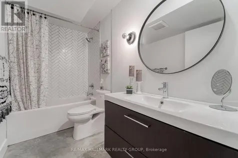 49 Chippewa Avenue Ottawa ON K2G 1X8