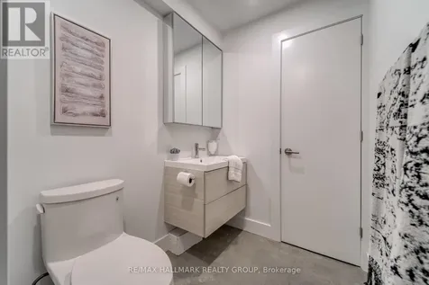 49 Chippewa Avenue Ottawa ON K2G 1X8