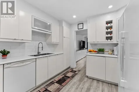 1446 Deavy Way Ottawa ON K1E 2W8