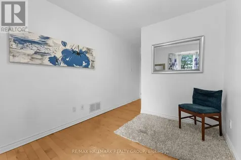 1446 Deavy Way Ottawa ON K1E 2W8