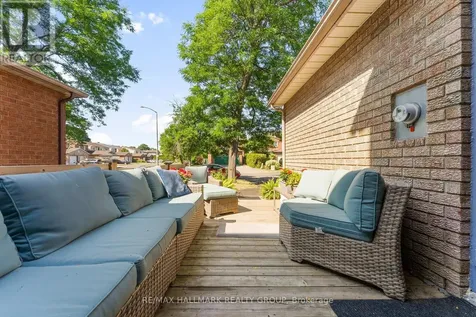 1446 Deavy Way Ottawa ON K1E 2W8