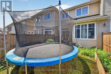 111 Eric Maloney Way Ottawa ON K1T 0R2