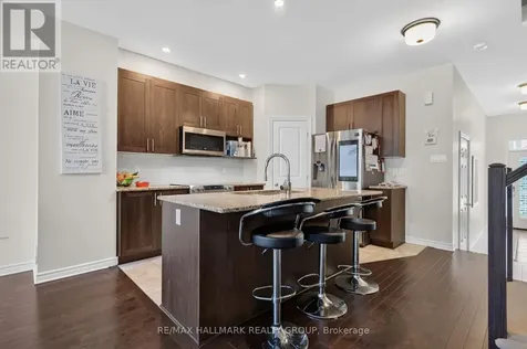 111 Eric Maloney Way Ottawa ON K1T 0R2