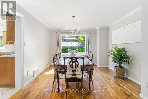 37 Stitt Street Ottawa ON K2S 0R5