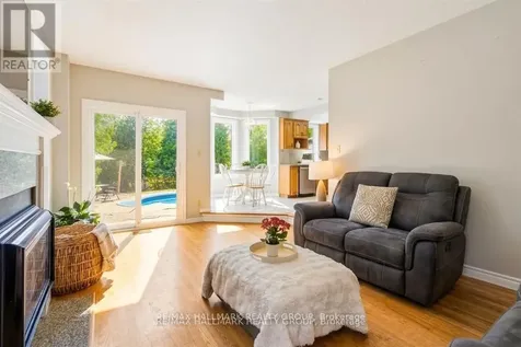 37 Stitt Street Ottawa ON K2S 0R5