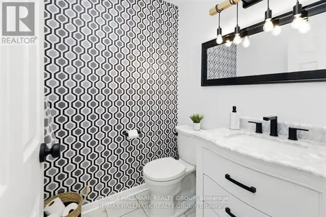 37 Stitt Street Ottawa ON K2S 0R5