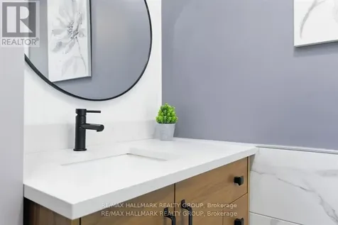 37 Stitt Street Ottawa ON K2S 0R5