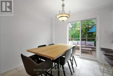 1131 Falconcrest Court Ottawa ON K4A 3Z4