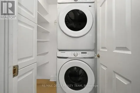 1131 Falconcrest Court Ottawa ON K4A 3Z4