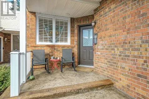 1131 Falconcrest Court Ottawa ON K4A 3Z4