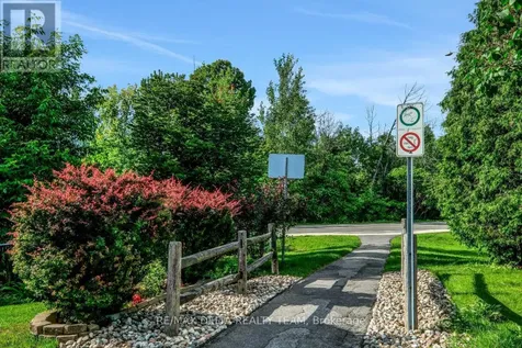 1131 Falconcrest Court Ottawa ON K4A 3Z4