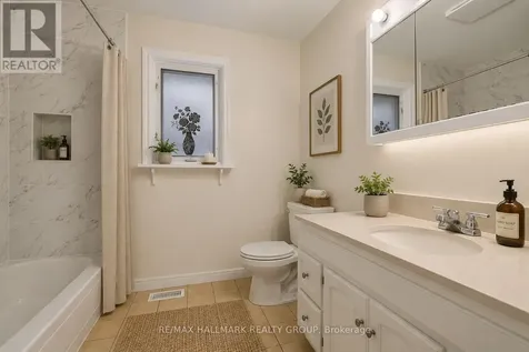 1299 Evans Boulevard Ottawa ON K1H 7T8