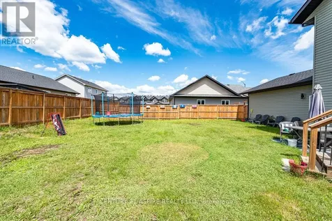 6 Zachary Street Petawawa ON K8H 0G5