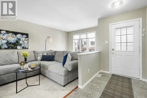 348 Wiffen Private Ottawa ON K2H 1G4