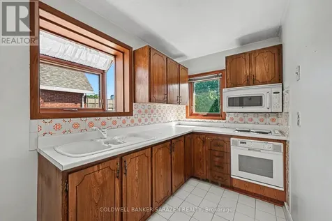 238 Fairmont Avenue Ottawa ON K1Y 1X9