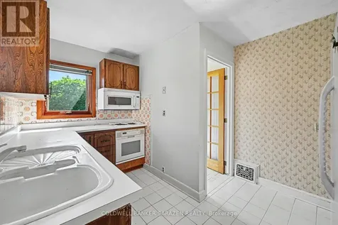 238 Fairmont Avenue Ottawa ON K1Y 1X9