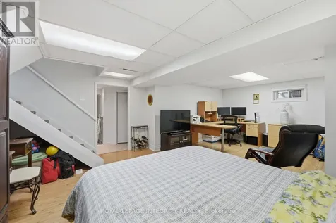 6 Woodview Crescent Ottawa ON K1B 3A9