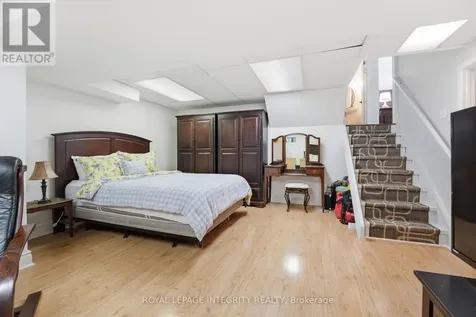6 Woodview Crescent Ottawa ON K1B 3A9
