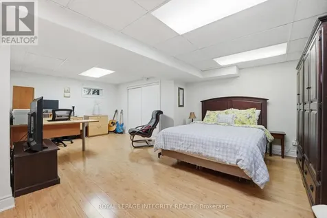 6 Woodview Crescent Ottawa ON K1B 3A9