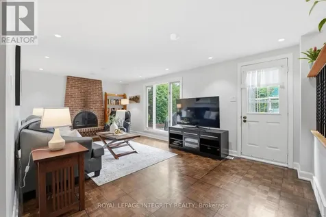 6 Woodview Crescent Ottawa ON K1B 3A9