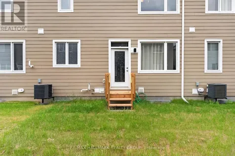 627 Alopex Row Ottawa ON K0A 2Z0