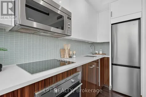 201 Parkdale Avenue Ottawa ON K1Y 1E8
