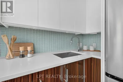 201 Parkdale Avenue Ottawa ON K1Y 1E8