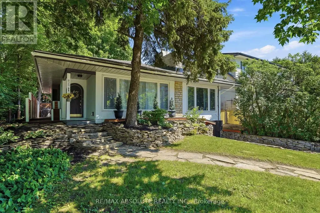829 Montreal Road Ottawa ON K1K 0S9