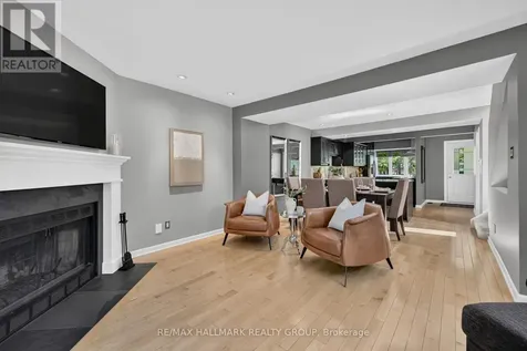 1265 Coldrey Avenue Ottawa ON K1Z 7P6