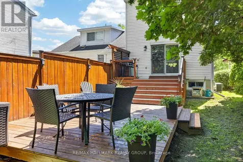 1265 Coldrey Avenue Ottawa ON K1Z 7P6