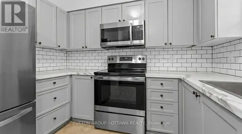 318 Gotham Private Ottawa ON K2C 4G7