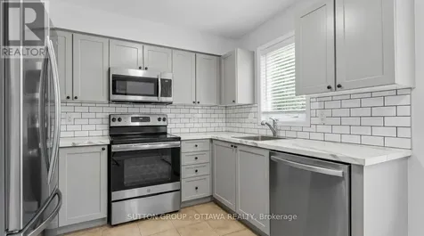 318 Gotham Private Ottawa ON K2C 4G7