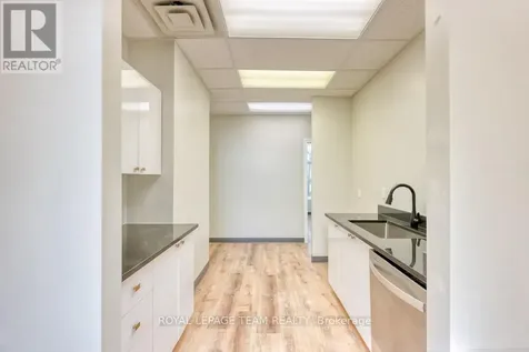 84 Centrepointe Drive Ottawa ON K2G 6B1