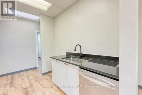 84 Centrepointe Drive Ottawa ON K2G 6B1