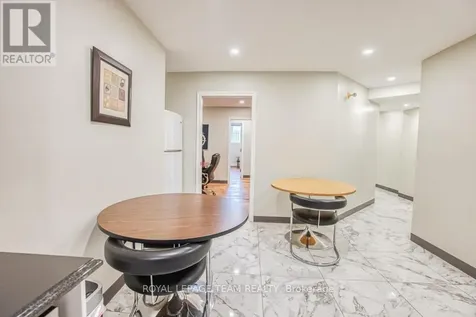 84 Centrepointe Drive Ottawa ON K2G 6B1