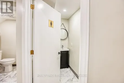 84 Centrepointe Drive Ottawa ON K2G 6B1