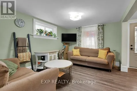 136 Park Street Brockville ON K6V 2G9