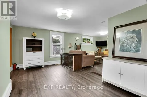 136 Park Street Brockville ON K6V 2G9