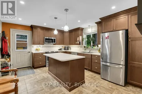 136 Park Street Brockville ON K6V 2G9
