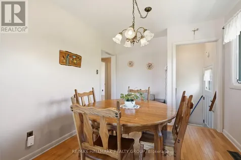 507 Sirois Avenue Ottawa ON K1K 1H5