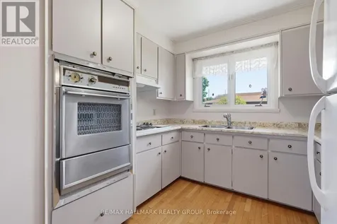 507 Sirois Avenue Ottawa ON K1K 1H5