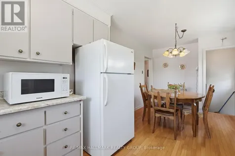 507 Sirois Avenue Ottawa ON K1K 1H5