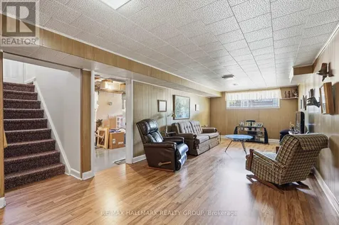 507 Sirois Avenue Ottawa ON K1K 1H5
