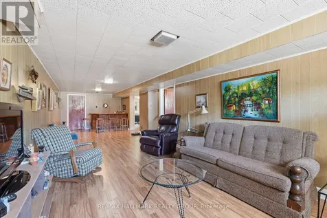 507 Sirois Avenue Ottawa ON K1K 1H5