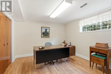 507 Sirois Avenue Ottawa ON K1K 1H5